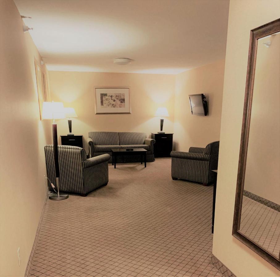 Holiday Inn Express Plymouth By Ihg Bagian luar foto