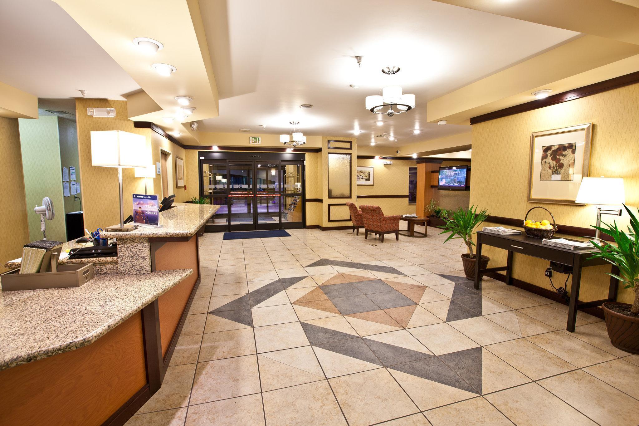 Holiday Inn Express Plymouth By Ihg Bagian luar foto
