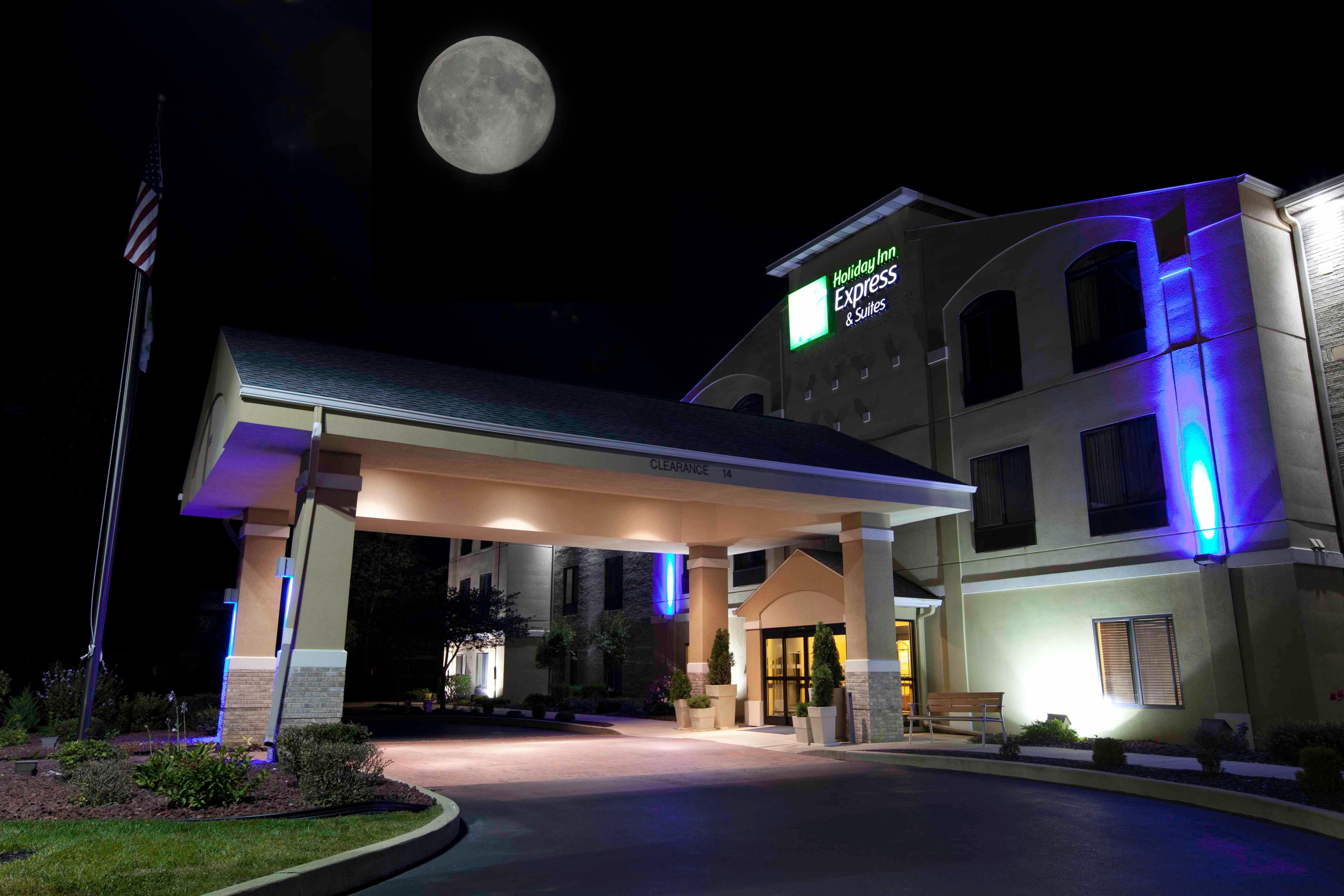 Holiday Inn Express Plymouth By Ihg Bagian luar foto
