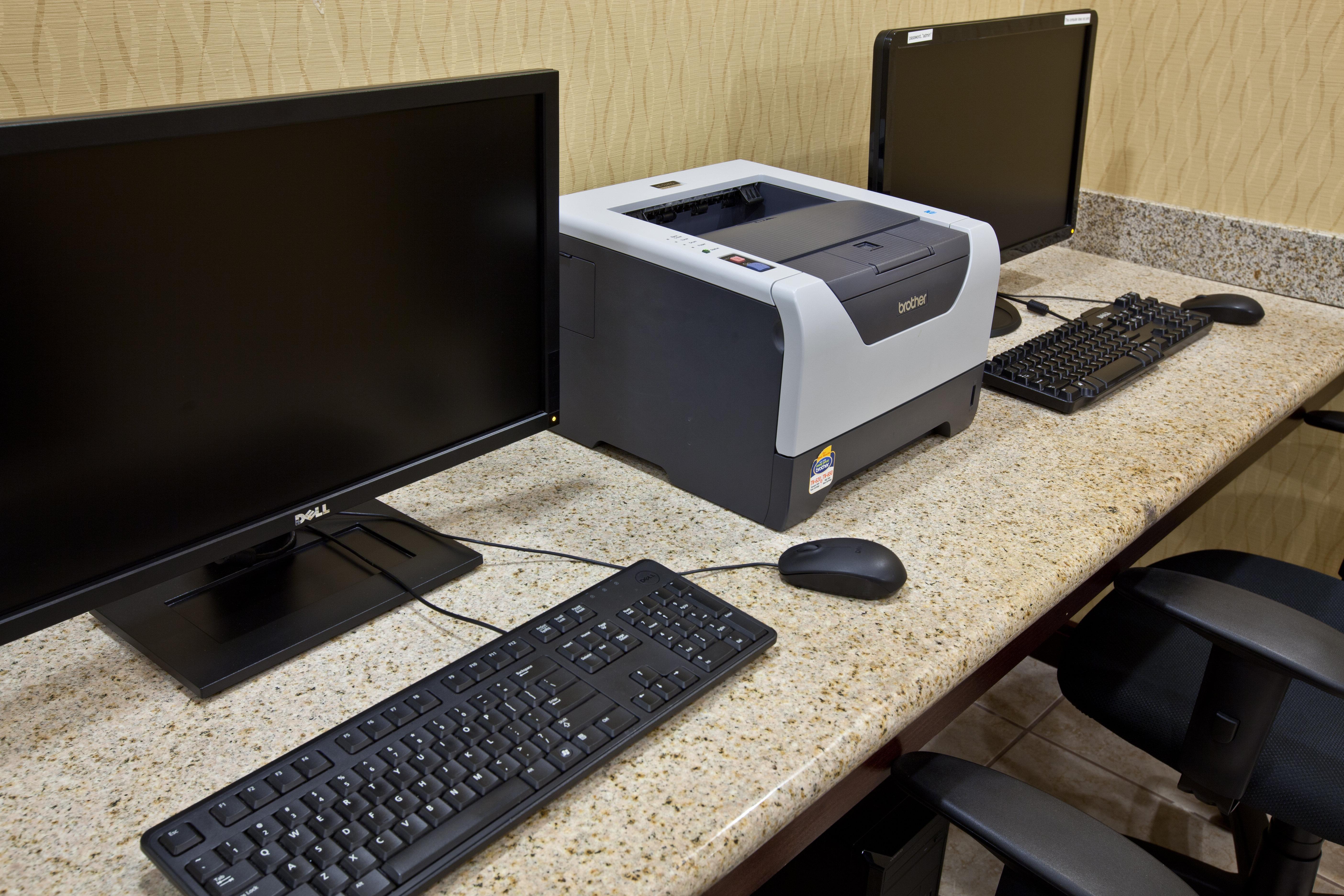 Holiday Inn Express Plymouth By Ihg Bagian luar foto