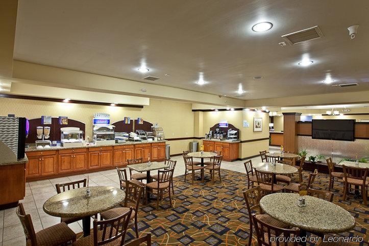 Holiday Inn Express Plymouth By Ihg Restoran foto